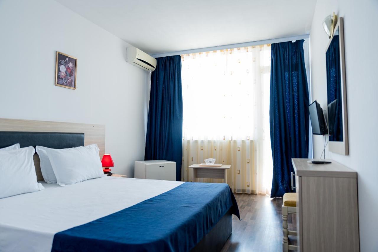 Hotel Apollo 3*